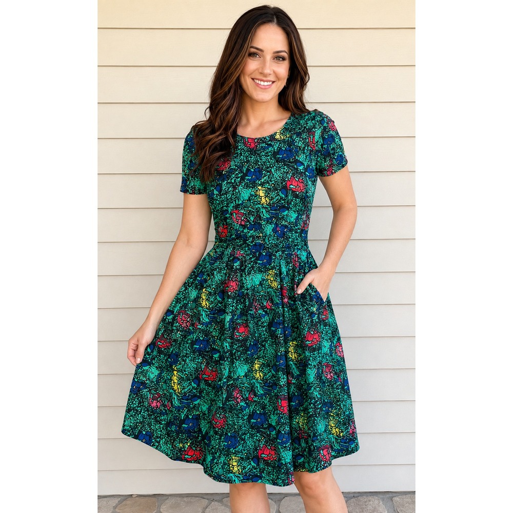 LuLaRoe Amelia Cocktail Dress Small S Vibrant Green Floral Fit & Flare Pockets